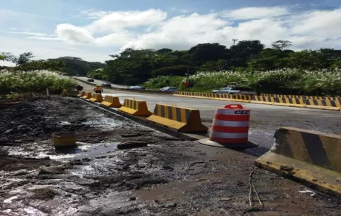 Reabren carretera Panamericana a la altura de Loma Cová