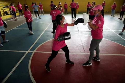 Defensa personal: ¿cómo empoderar a mujeres víctimas de violencia en Panamá?