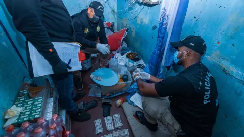 Aprehenden a 35 personas vinculadas a la venta, distribución y control de drogas
