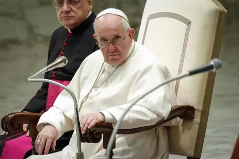 El papa Francisco aboga por un salario universal y la reducción de la jornada laboral
