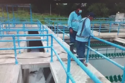 Trabajos de limpieza en potabilizadora de Bugaba contaminada por hidrocarburos