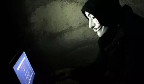 Penarán acceso a menores con fines sexuales por medio de  redes sociales