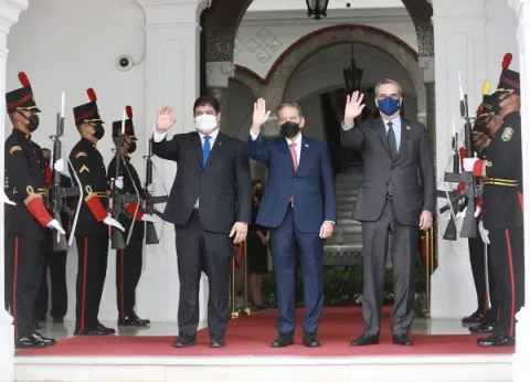 Presidentes de Panamá, Costa Rica y República Dominicana se reúnen para hablar sobre migración irregular