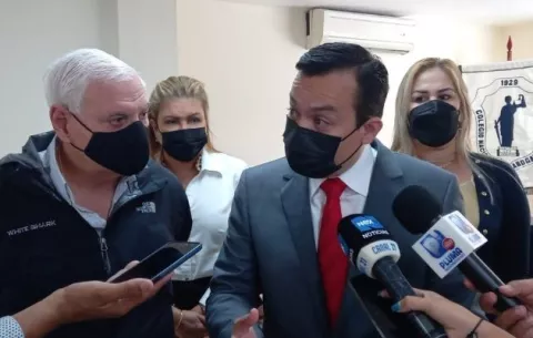 No existe debido proceso para casos contra Ricardo Martinelli, su familia y sus negocios