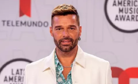 Ricky Martin asegura que no se ha hecho retoques faciales