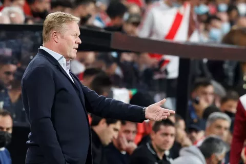 Ronald Koeman es despedido por el FC Barcelona