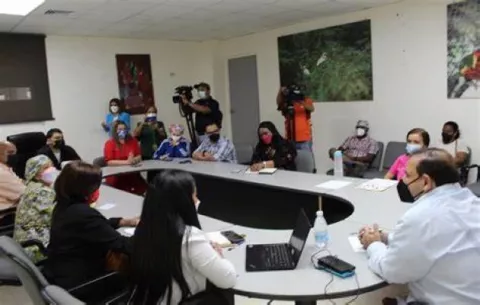 Personal del Hospital San Miguel Arcángel inicia paro indefinido de labores