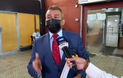 Sidney Sittón: 'Balbina Herrera ha venido a la audiencia a dar un discurso  político'