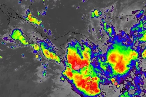 Sinaproc emite aviso de prevención por lluvias y tormentas hasta el 8 de octubre
