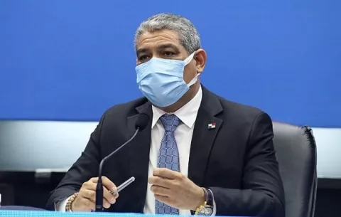 Corte Suprema de Justicia ordena al ministro Luis Francisco Sucre que  entregue  información sobre compra de vacunas contra el covid-19 