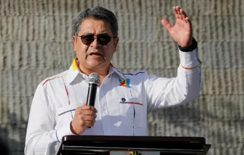 Nicaragua y Honduras firman tratados de límites en el Mar Caribe y el Pacífico