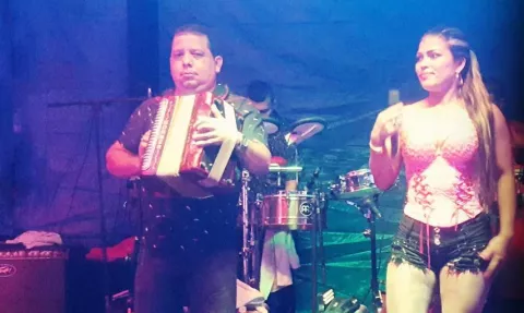 Vlamidir Atencio y el 'Manantial de amor' estrenan la canción 'Mi mayor riqueza'