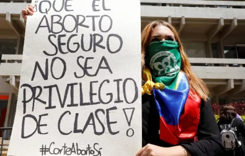  Corte Constitucional debate la despenalización del aborto en Colombia
