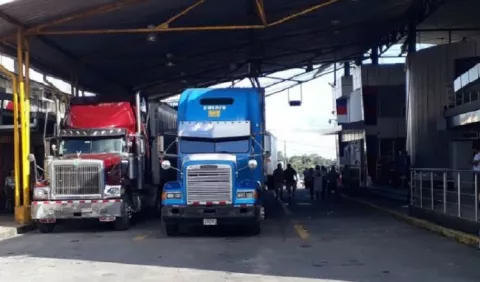No hubo intención del MEF en pagar, según trabajadores de Aduanas