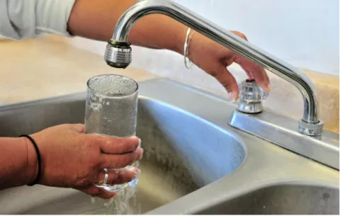 Suministro de agua será irregular este viernes en Las Cumbres por trabajos de interconexión