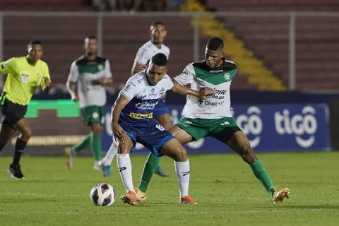 Alianza y Tauro no se hacen daño, esperan otro round