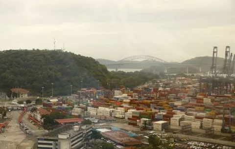  APAC insta a imponer un agresivo plan de contención del gasto no estratégico del Gobierno  