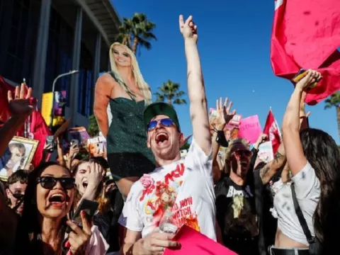 Britney Spears es 'libre' tras más de 13 años bajo tutela legal