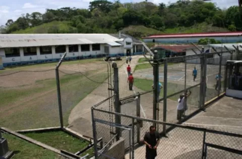 Anuncian reapertura del proceso de visitas conyugales en cuatro centros penitenciarios
