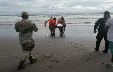 Un ciudadano estadounidense muere ahogado en playa La Barqueta, Alanje