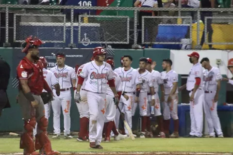 Chiriquí toma ventaja en la Serie Final ante Panamá Metro en el béisbol mayor