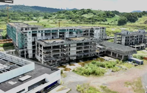 ¡Oficial! Reactivan trabajos de construcción de la Ciudad de la Salud