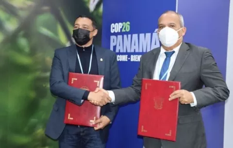 Panamá y Honduras se alían para impulsar la restauración y manejo forestal