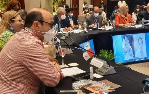 Defensoría del Pueblo sugiere a la FIO trabajar a favor de las personas con discapacidad