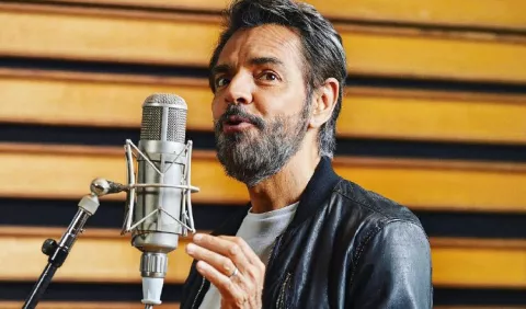 Eugenio Derbez reza por la salud de la actriz Carmen Salinas