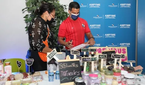 Mayoría de emprendedores viven de su negocio revela estadística de Ampyme