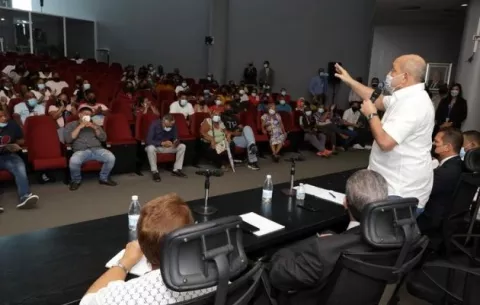 Familias afectadas por colapso de edificio en Calidonia reciben respuestas 