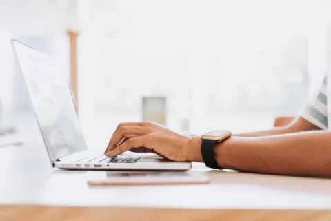 Brindan servicios empresariales para pymes y emprendedores