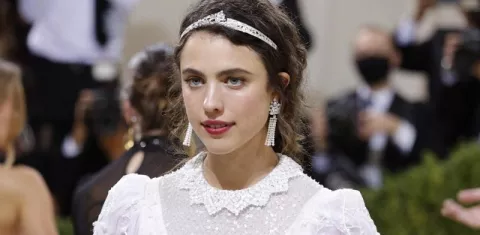 Margaret Qualley está en Panamá para el rodaje de la cinta 'The Stars at Noon'