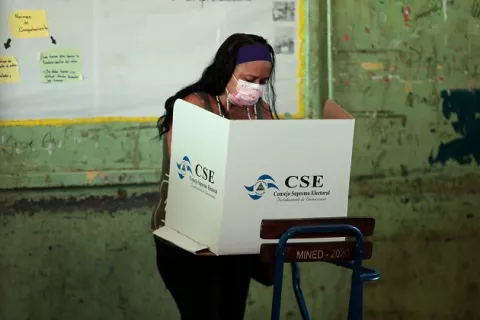 Abren los primeros centros de votación en elecciones generales de Nicaragua