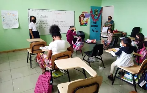 Padres de familia serán quienes autoricen la aplicación de la vacuna de covid-19 en niños