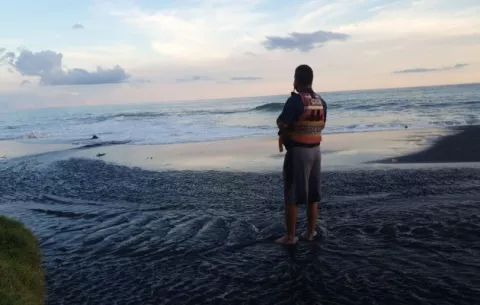 Organismos de rescate suspenden la búsqueda de joven desaparecido desde el sábado en playa Coronado