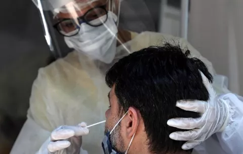 Ómicron en Latinoamérica: identifican en Brasil los dos primeros casos