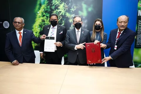 Panamá firma en la COP26 la Declaración de Países Carbono Negativo