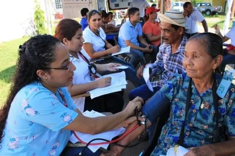 Emprendimiento con  apoyo estatal ya no será solo para jóvenes, los adultos  mayores también podrán hacerlo  