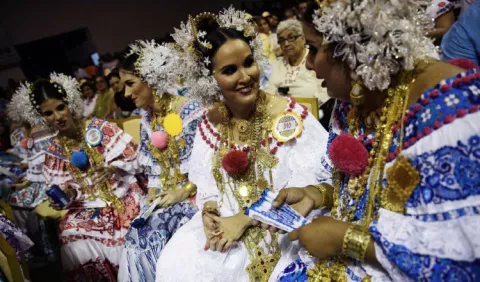 La pollera, un retazo  de la colonia y  la moda Europa