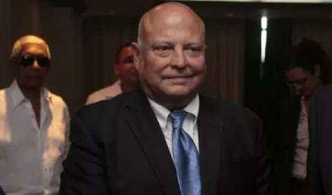 Condenan a Richard Fifer a 120 meses de prisión