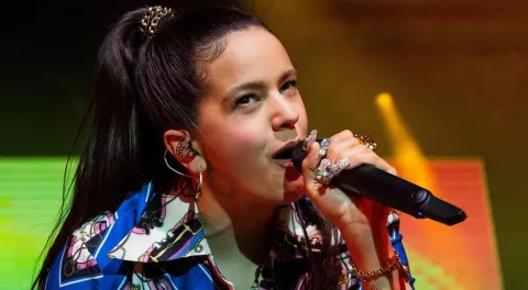 Video de 'La Fama' de Rosalía supera 2.2 millones de reproducciones en un día