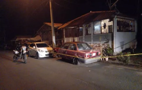 Ultiman de 12 disparos a un hombre en su residencia de Altos de El Tecal