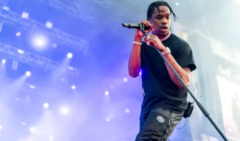 Travis Scott enfrenta millonarias demandas tras la tragedia en el Festival Astroworld