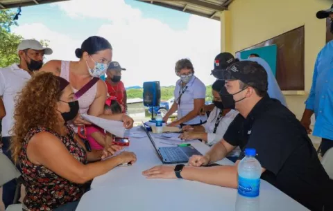 Residentes de Villa Mireya logran acuerdo con el Banco Hipotecario sobre el pago a intereses de sus terrenos
