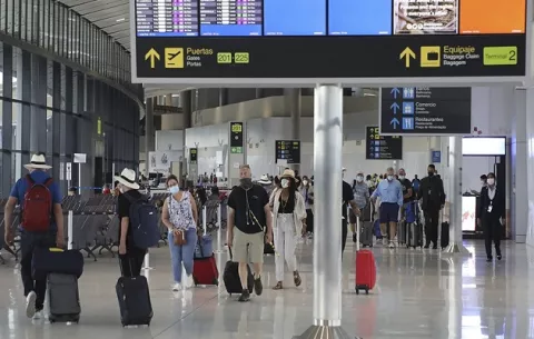 Médicos piden que se siga viendo al aeropuerto de Tocumen como un tema se seguridad nacional
