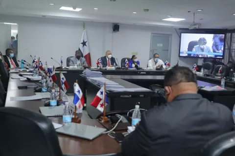 Diputados aprueban traslados de partidas para el Minsa y otras entidades