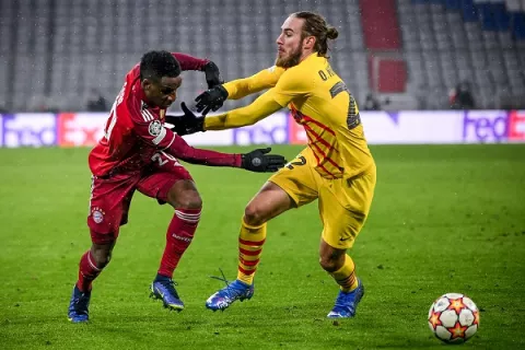 Barcelona desciende a la segunda división europea; Bayern lo golea