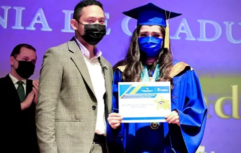 Ifarhu amplía programa de becas internacionales a colegios particulares