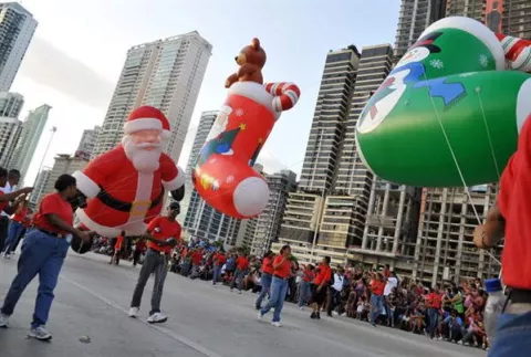 Desfiles de Navidad estarán prohibidos para evitar contagios por la covid-19